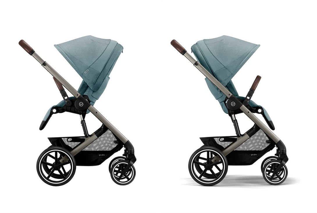 2 product shots of Cybex Balios S Lux forward and parent facing