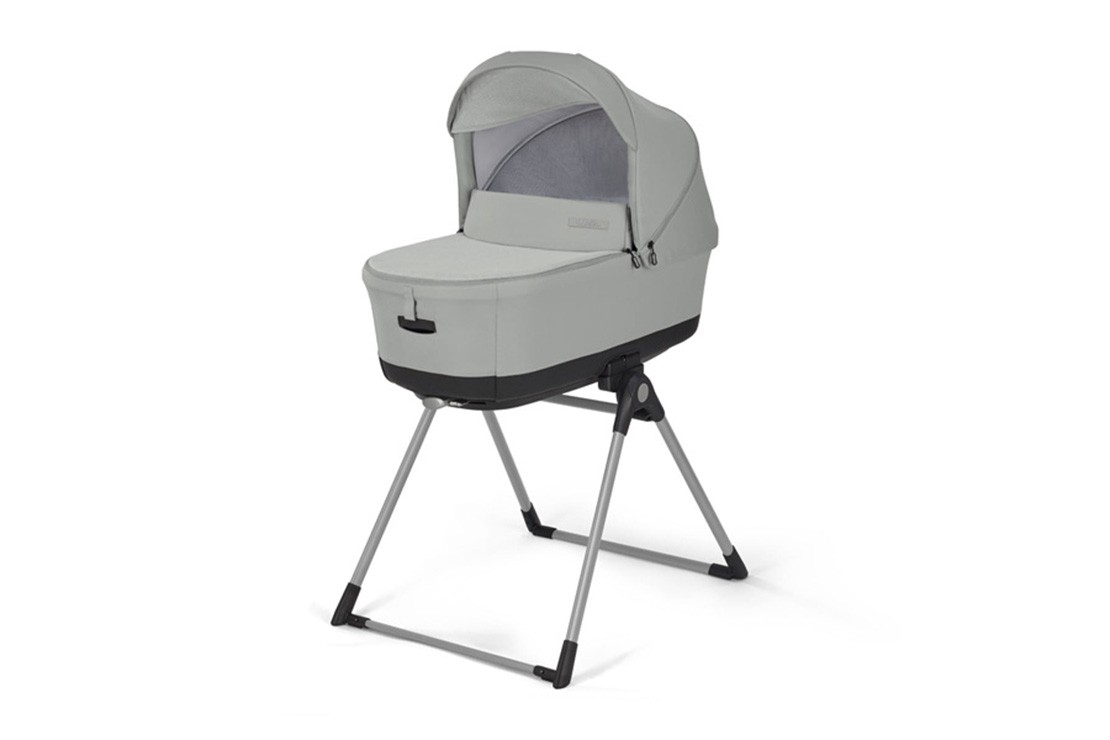 Inglesina carrycot on stand up