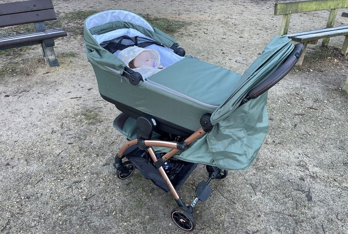 Leclerc baby influencer stroller