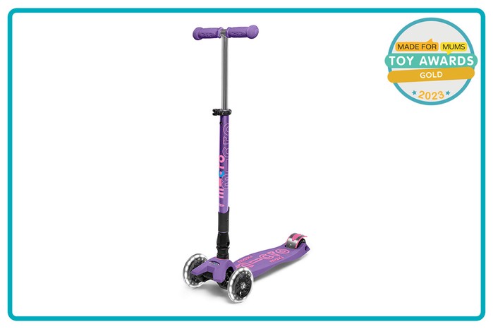 MadeForMums Toy Awards Gold winner Maxi Micro Deluxe Foldable LED Scooter