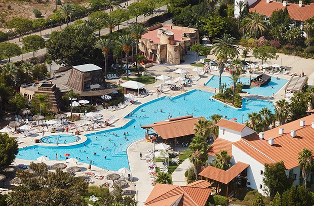 PortAdventura hotel El Paso pool