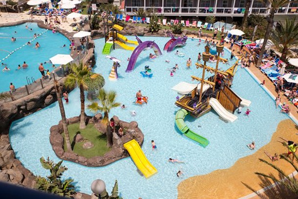 spanish-family-hotels-with-water-slides_hotellospatospark